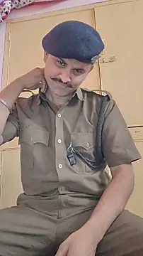 Snapshot of Frvgggghh chatting on January 13, 2026, 9:02 am Frvgggghh online show from January 13, 2026, 9:02 am