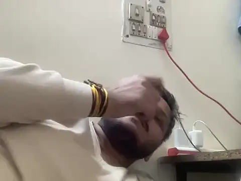 chiikuloveu online show from December 19, 2025, 2:08 pm