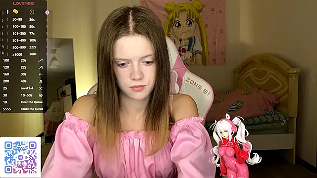 VibeQueenLucy online show from October 16, 2025, 2:47 pm