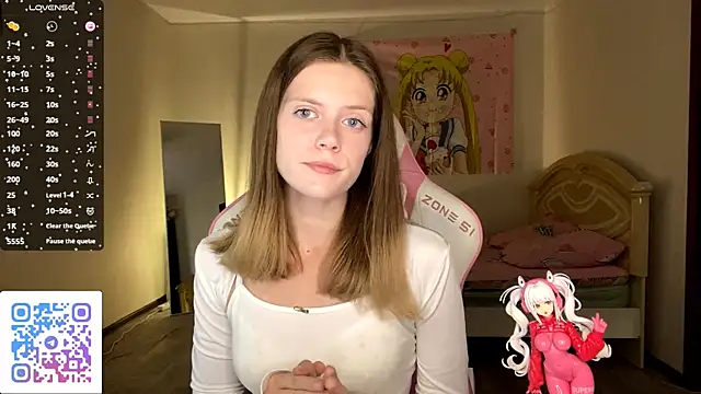 VibeQueenLucy online show from October 7, 2025, 3:24 pm