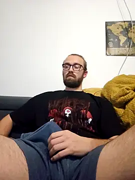 Snapshot of Loopertz chatting on October 23, 2025, 5:28 am Loopertz online show from October 23, 2025, 5:28 am