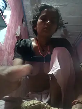 Snapshot of Hita_Grewal chatting on September 9, 2025, 11:25 pm Hita Grewal online show from September 9, 2025, 11:25 pm