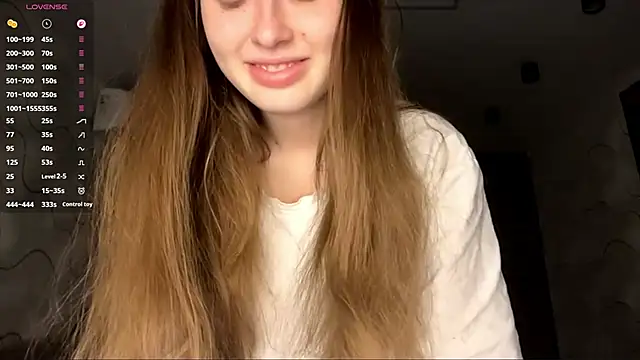 Snapshot of CharlynDini chatting on November 14, 2025, 3:15 pm CharlynDini online show from November 14, 2025, 3:15 pm