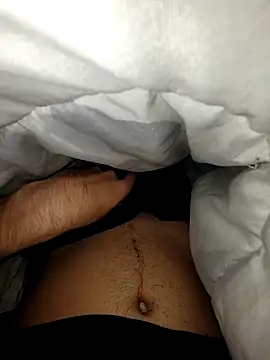 Angelmilf69 online show from October 18, 2025, 1:35 pm