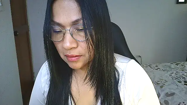 LissafeetHott online show from May 19, 2026, 10:50 pm