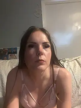 SexyLoLoUK online show from July 31, 2026, 10:07 pm