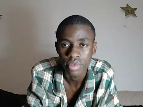 Snapshot of Vince_Favent chatting on October 30, 2025, 9:33 pm Vince Favent online show from October 30, 2025, 9:33 pm