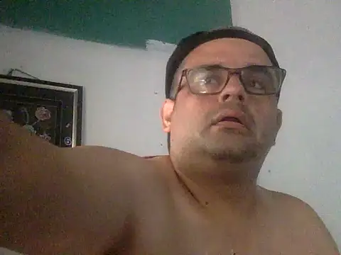 Snapshot of Katracho6969 chatting on May 3, 2026, 4:54 pm Katracho6969 online show from May 3, 2026, 4:54 pm