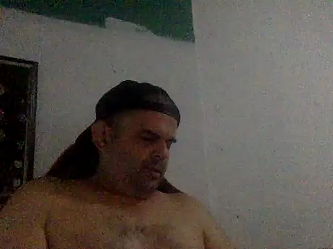 Snapshot of Katracho6969 chatting on May 4, 2026, 11:51 pm Katracho6969 online show from May 4, 2026, 11:51 pm