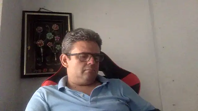 Snapshot of Katracho6969 chatting on April 14, 2026, 5:40 pm Katracho6969 online show from April 14, 2026, 5:40 pm