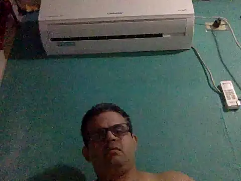 Katracho6969 online show from December 3, 2025, 2:56 am