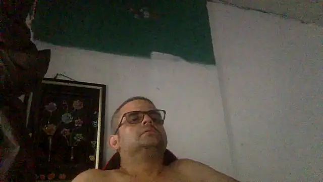 Snapshot of Katracho6969 chatting on May 13, 2026, 6:26 pm Katracho6969 online show from May 13, 2026, 6:26 pm