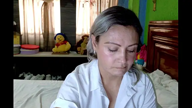 Charlize theron  online show from May 15, 2026, 8:40 pm