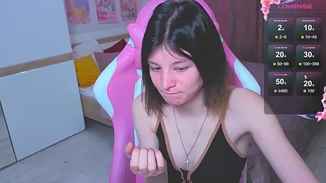 Snapshot of EllinEverly chatting on March 18, 2026, 9:48 pm EllinEverly online show from March 18, 2026, 9:48 pm