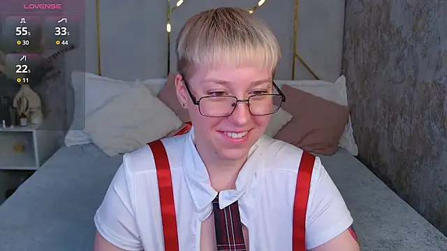 Snapshot of AlexandraGreen chatting on January 17, 2026, 9:29 pm AlexandraGreen online show from January 17, 2026, 9:29 pm