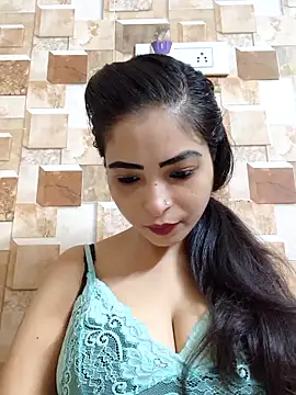 Snapshot of QUEEN-ADITI chatting on September 19, 2025, 1:48 pm QUEEN-ADITI online show from September 19, 2025, 1:48 pm