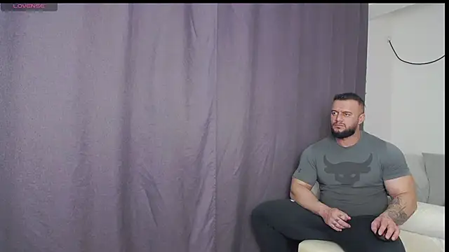 Snapshot of RickyMiami1 chatting on March 30, 2026, 6:53 pm RickyMiami1 online show from March 30, 2026, 6:53 pm