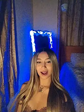 Snapshot of Ella_rr chatting on November 13, 2025, 6:06 am Ella rr online show from November 13, 2025, 6:06 am