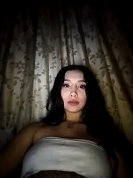 Snapshot of Ella_rr chatting on September 9, 2025, 5:39 am Ella rr online show from September 9, 2025, 5:39 am