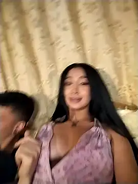 Snapshot of Ella_rr chatting on September 11, 2025, 12:54 am Ella rr online show from September 11, 2025, 12:54 am