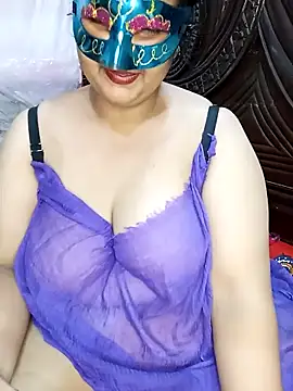 Snapshot of Tanisha-Chy chatting on September 9, 2025, 5:28 am Tanisha-Chy online show from September 9, 2025, 5:28 am
