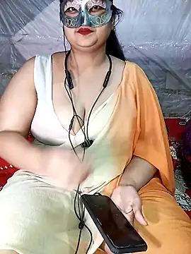 Tanisha-Chy online show from November 24, 2025, 5:46 pm