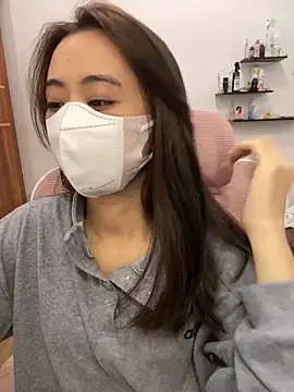 Mochi21 online show from November 13, 2025, 3:21 am