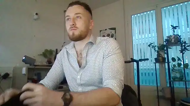 Keviios online show from October 25, 2025, 6:34 am