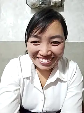 susu-00 online show from December 3, 2025, 1:54 pm