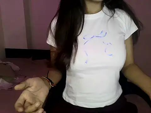 its siya  online show from April 10, 2026, 8:05 pm