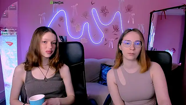 Snapshot of khloebeauty chatting on April 19, 2026, 7:16 pm khloebeauty online show from April 19, 2026, 7:16 pm