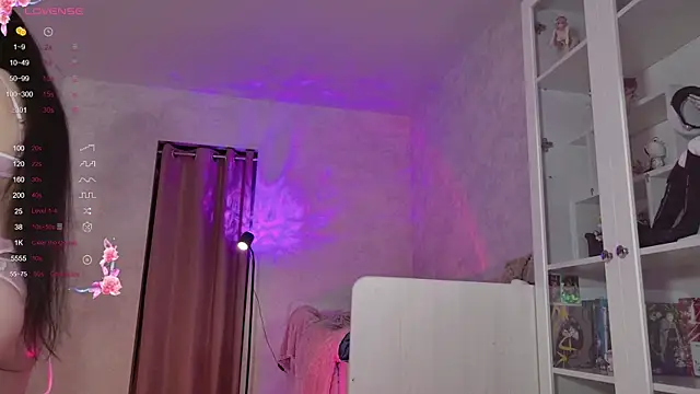 MiraJadee online show from November 8, 2025, 8:45 pm