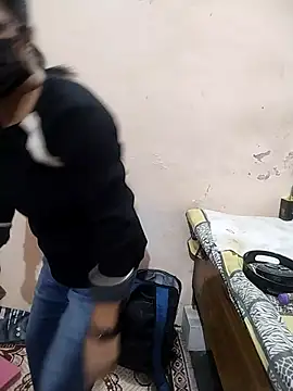 meenu bhabhi547 online show from December 14, 2025, 4:40 am