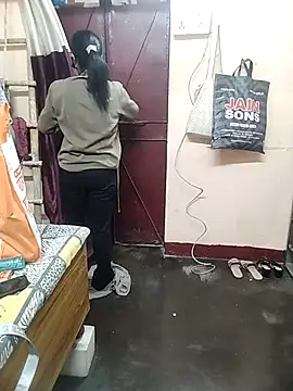 Snapshot of meenu_bhabhi547 chatting on November 19, 2025, 4:56 am meenu bhabhi547 online show from November 19, 2025, 4:56 am