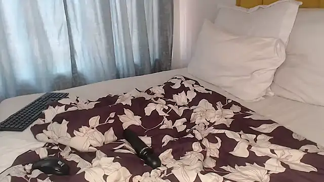 Bella 2025 online show from February 22, 2026, 8:06 am