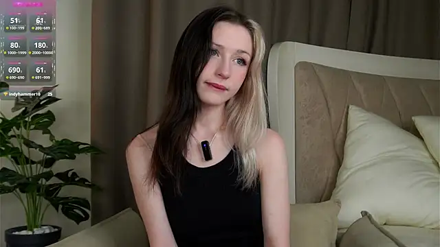 MarciDarugar online show from September 9, 2025, 1:09 pm