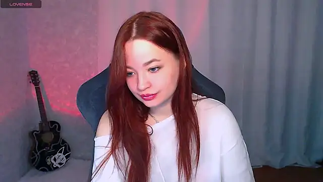 Snapshot of Molly__Mur chatting on September 29, 2025, 3:35 am Molly Mur online show from September 29, 2025, 3:35 am