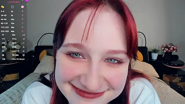 KatyKufel online show from May 29, 2026, 11:44 pm