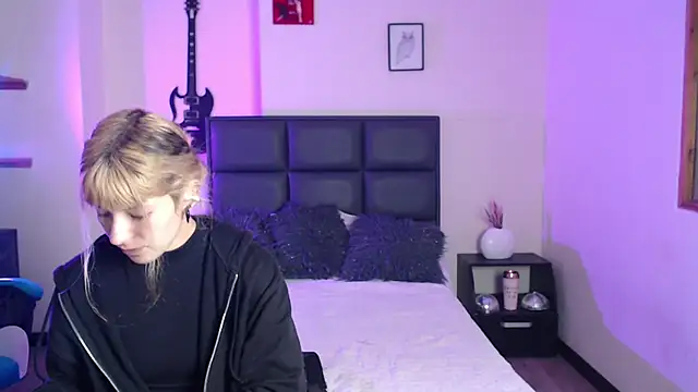 Amnesia  online show from October 8, 2025, 12:17 pm