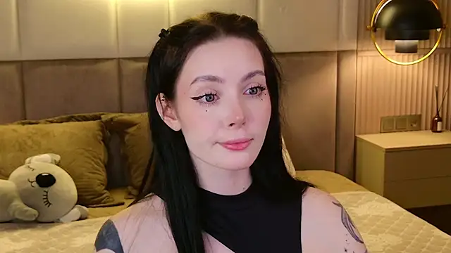 Goldy Stark online show from February 13, 2026, 8:42 pm