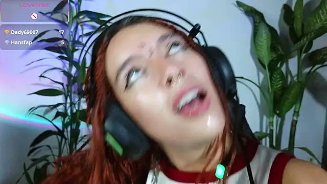 Snapshot of bri_von_dhara__ chatting on April 5, 2026, 1:01 am bri von dhara online show from April 5, 2026, 1:01 am