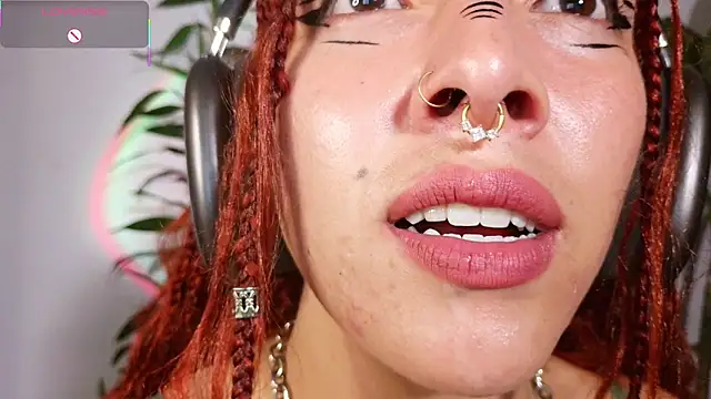 Snapshot of bri_von_dhara__ chatting on April 2, 2026, 9:54 pm bri von dhara online show from April 2, 2026, 9:54 pm