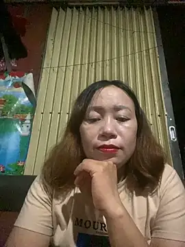Snapshot of Dunmii chatting on October 8, 2025, 2:40 pm Dunmii online show from October 8, 2025, 2:40 pm