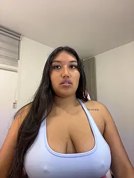 SharaRous online show from May 17, 2026, 12:10 am