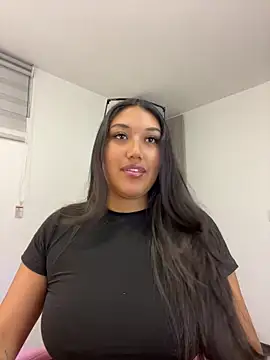 SharaRous online show from May 15, 2026, 12:19 am