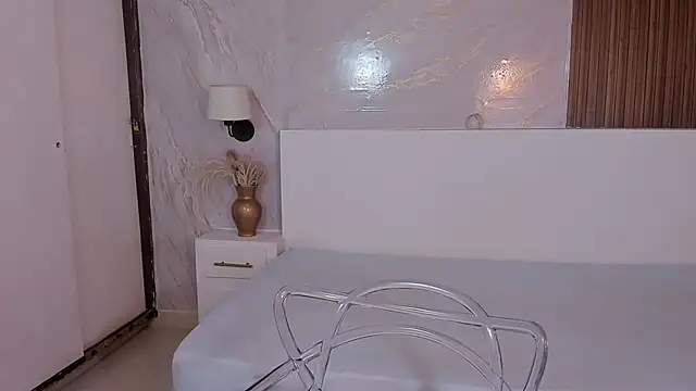 BellaSky4 online show from October 16, 2025, 12:46 pm