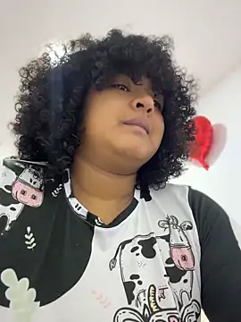 Snapshot of Rizos_hot_official chatting on June 2, 2026, 12:27 pm Rizos hot official online show from June 2, 2026, 12:27 pm
