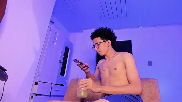 Cj davis  online show from April 8, 2026, 3:52 am