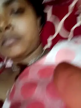 Snapshot of maskedlover321 chatting on January 18, 2026, 10:40 am maskedlover321 online show from January 18, 2026, 10:40 am