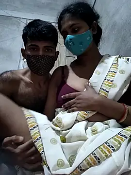 Snapshot of maskedlover321 chatting on November 29, 2025, 5:13 pm maskedlover321 online show from November 29, 2025, 5:13 pm